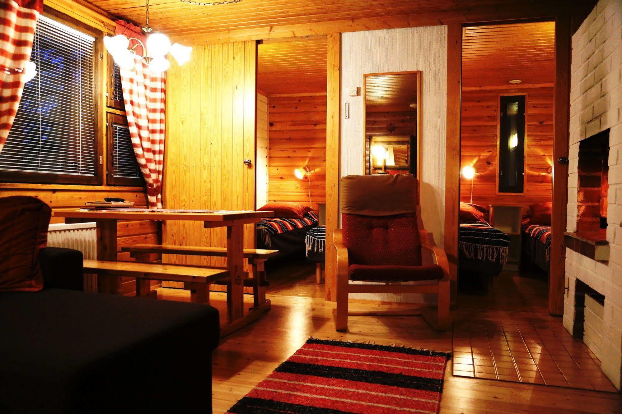Villa Seita Moekki, Aekaeslompolo Esterno foto