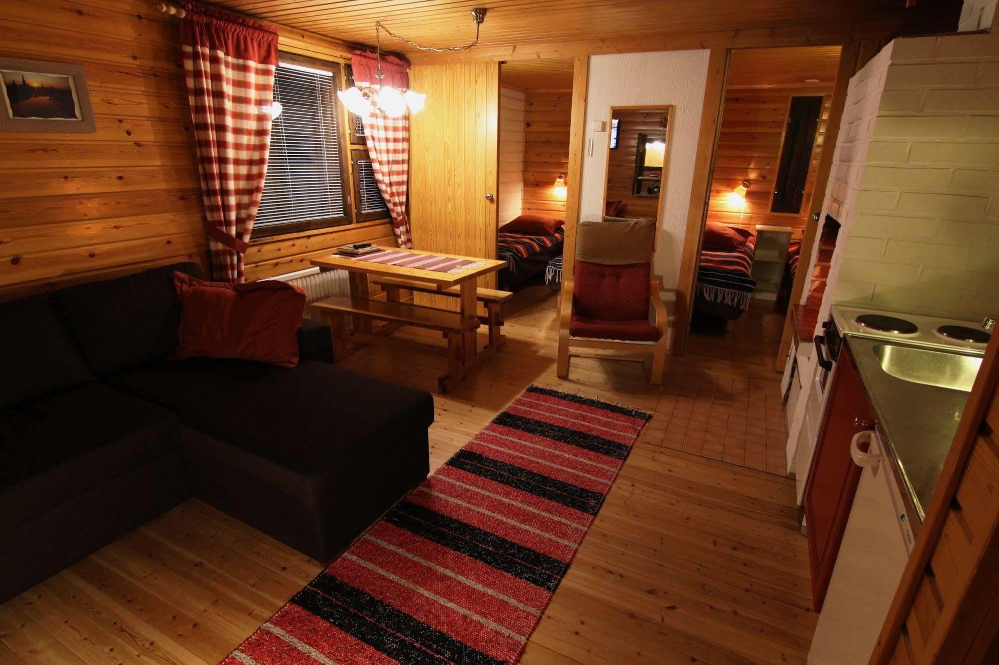 Villa Seita Moekki, Aekaeslompolo Esterno foto